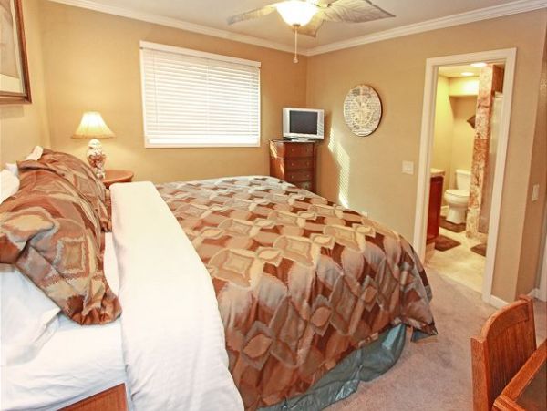 Newport Beach Home 991111