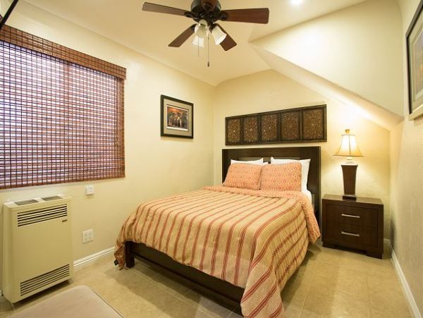 Newport Beach Home 991112