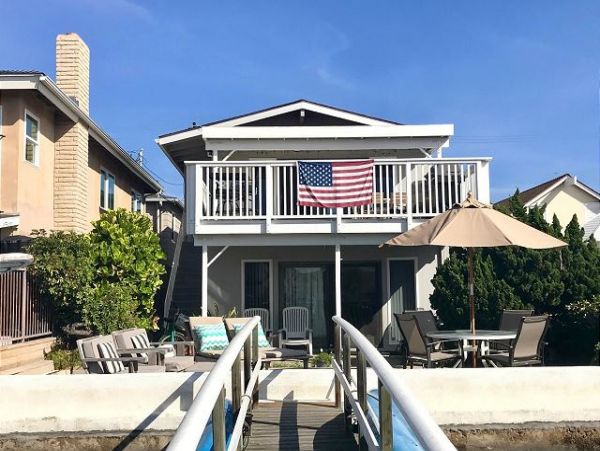 Newport Beach Home 991113