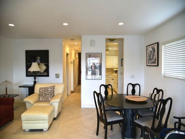 Newport Beach Home 991113