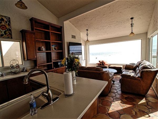 Newport Beach Home 991114