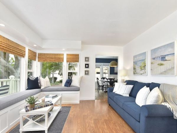 Newport Beach Home 991115