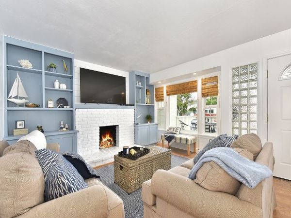 Newport Beach Home 991115