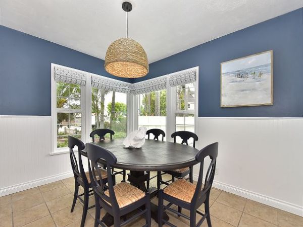 Newport Beach Home 991115