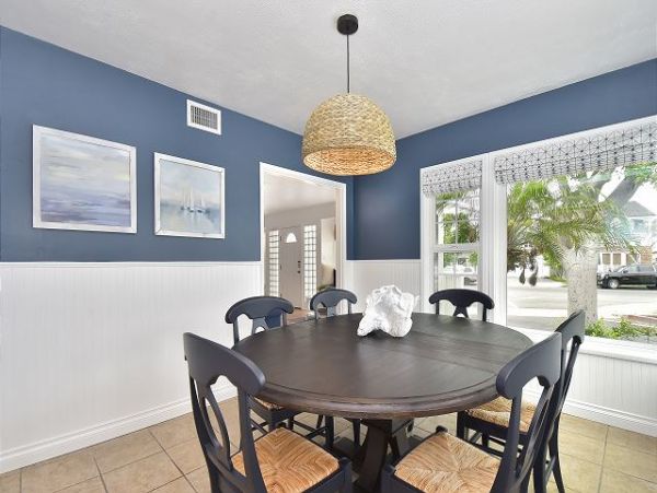 Newport Beach Home 991115
