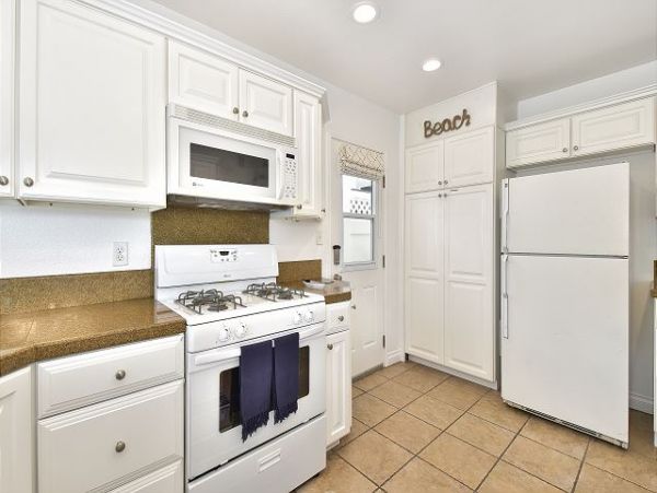 Newport Beach Home 991115