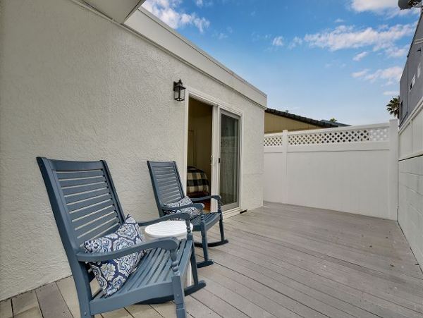 Newport Beach Home 991115