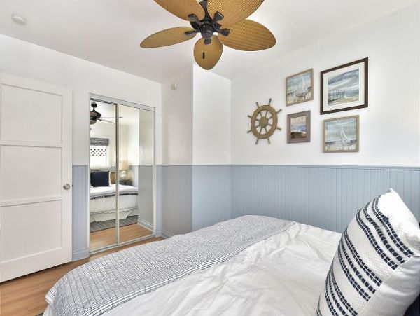 Newport Beach Home 991115