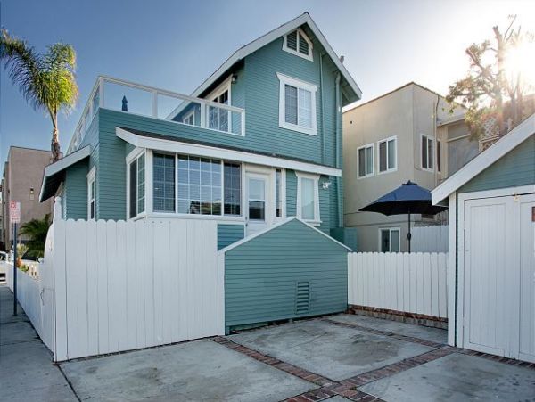 Newport Beach Home 991116