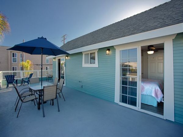 Newport Beach Home 991116