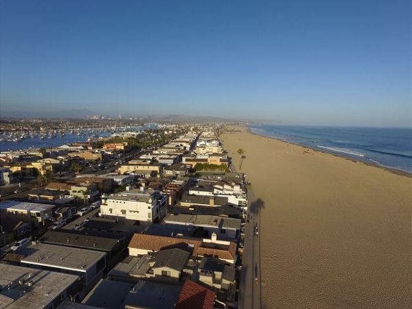Newport Beach Home 991116