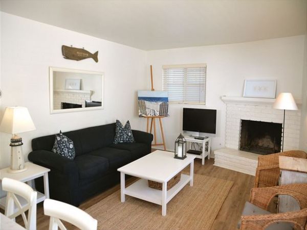 Newport Beach Home 991118