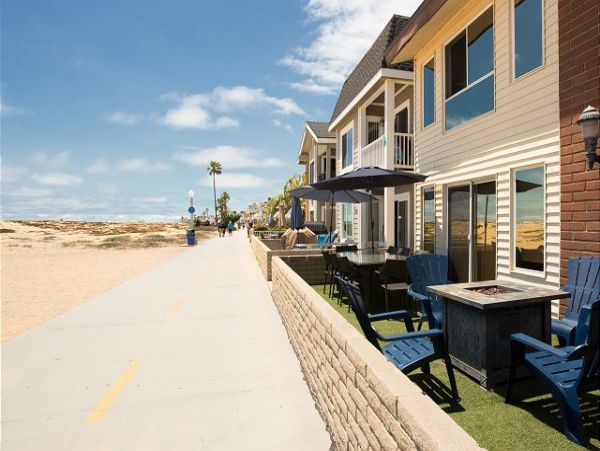 Newport Beach Home 991119