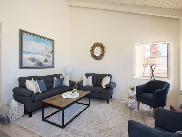 Newport Beach Home 991119