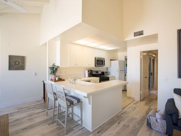 Newport Beach Home 991119