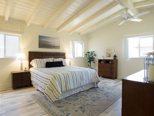 Newport Beach Home 991119