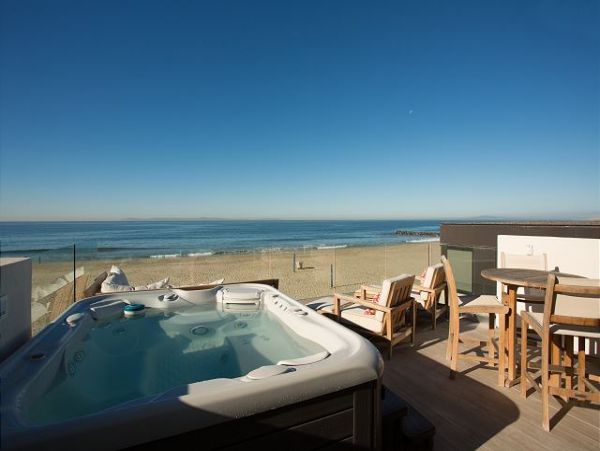 Newport Beach Home 991120