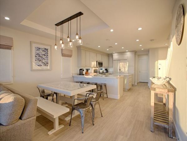 Newport Beach Home 991120