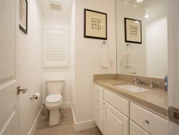 Newport Beach Home 991120