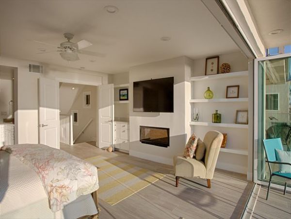 Newport Beach Home 991120