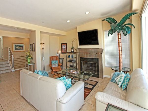 Newport Beach Home 991121