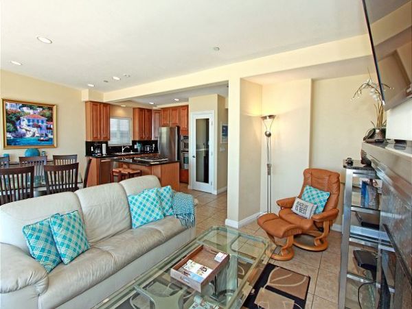 Newport Beach Home 991121