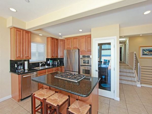 Newport Beach Home 991121