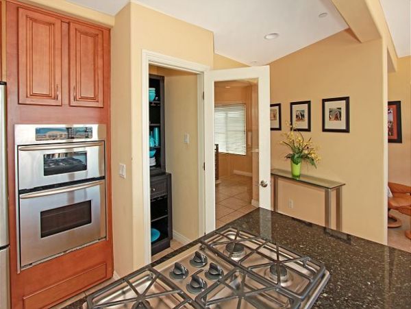 Newport Beach Home 991121