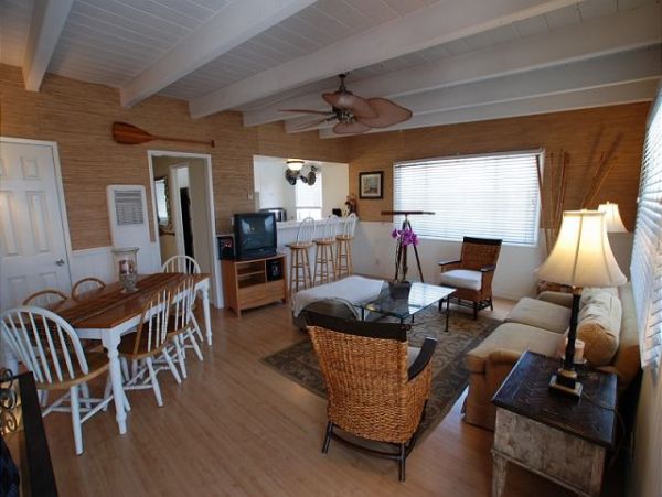 Newport Beach Home 991122