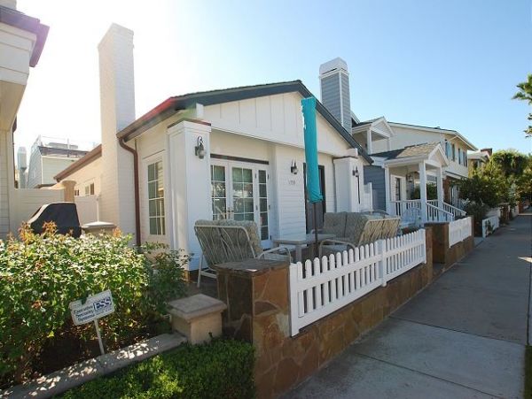 Newport Beach Home 991124