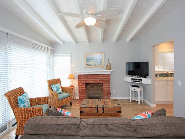 Newport Beach Home 991124