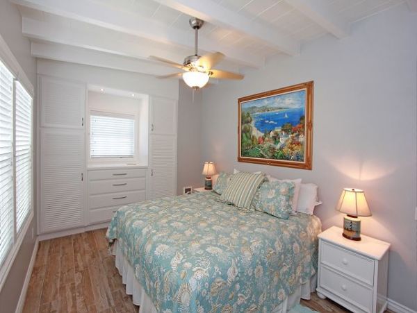 Newport Beach Home 991124