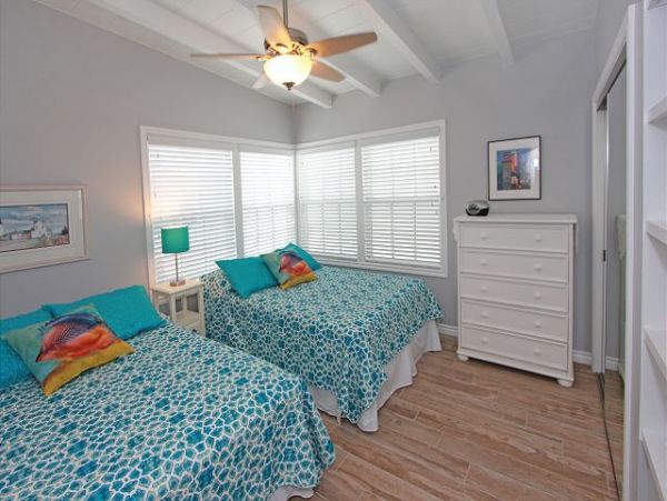 Newport Beach Home 991124