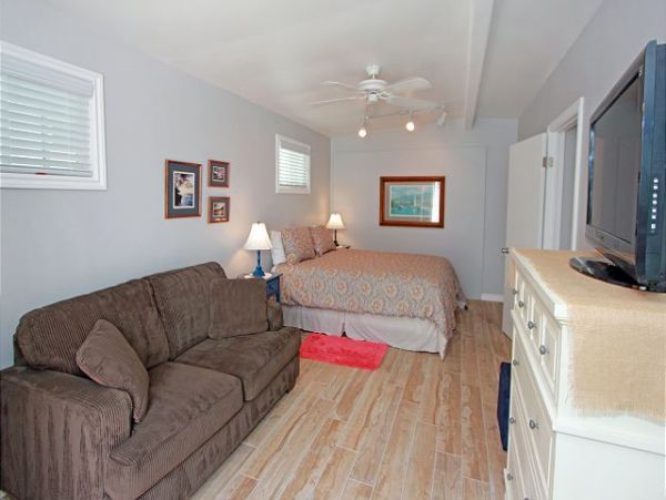Newport Beach Home 991124