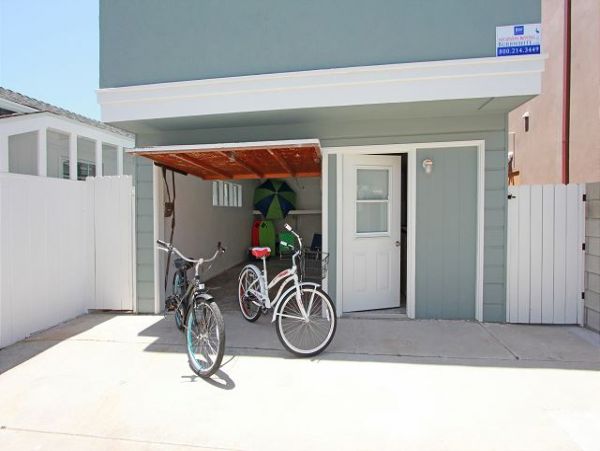 Newport Beach Home 991125