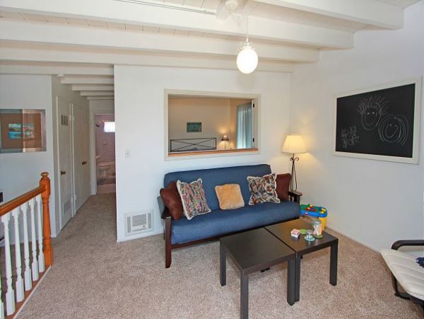 Newport Beach Home 991125