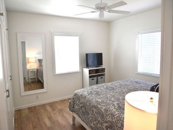 Newport Beach Home 991126