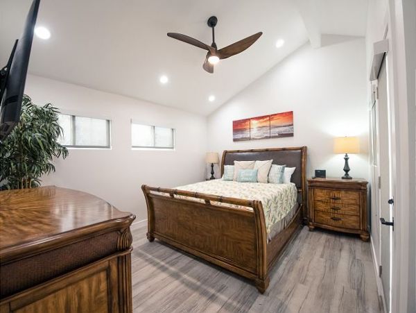 Newport Beach Home 991127