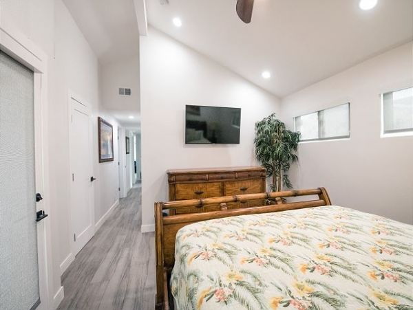 Newport Beach Home 991127