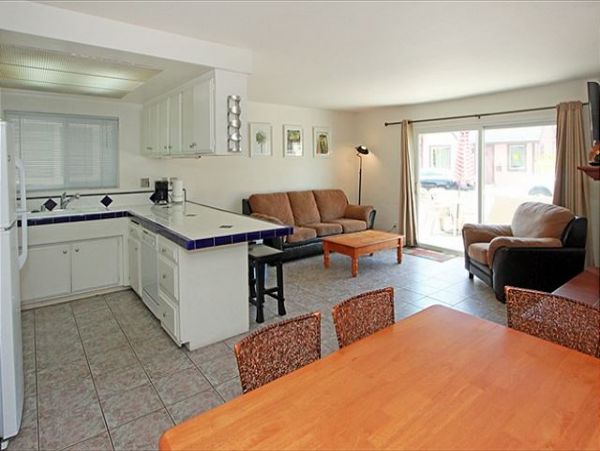 Newport Beach Home 991128