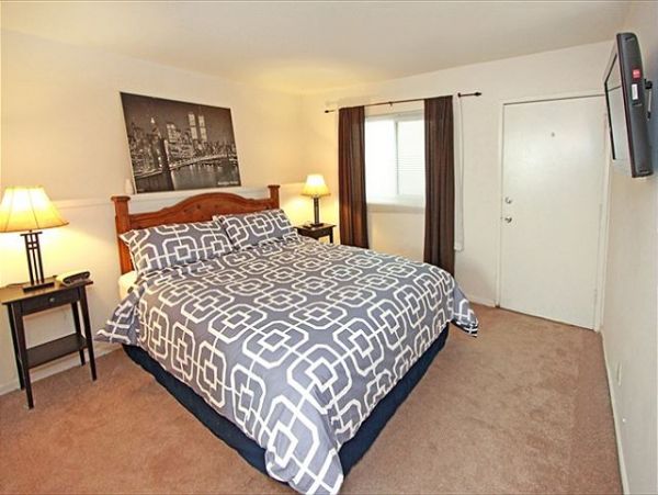 Newport Beach Home 991128