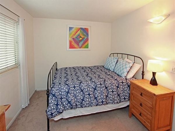 Newport Beach Home 991128