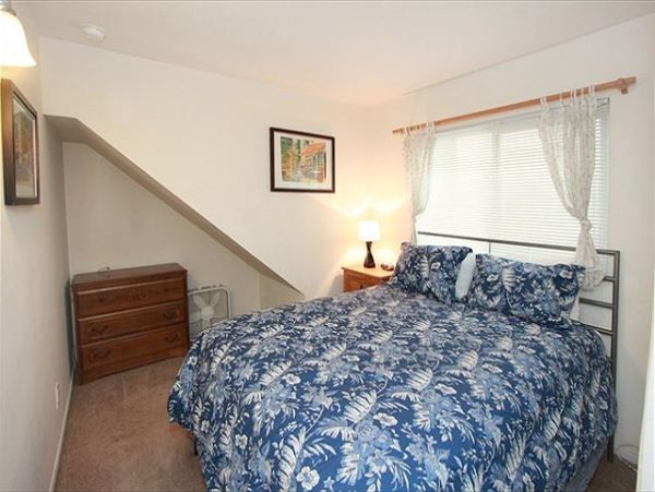 Newport Beach Home 991128