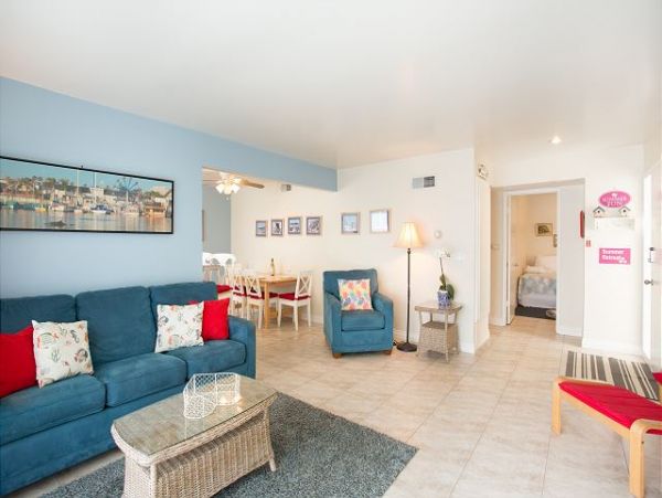 Newport Beach Home 991129