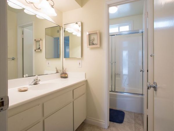Newport Beach Home 991129