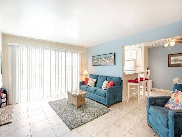 Newport Beach Home 991129