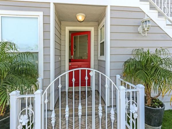 Newport Beach Home 991130