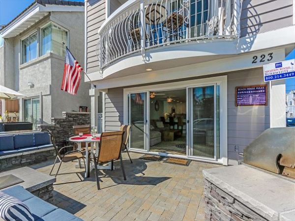 Newport Beach Home 991130