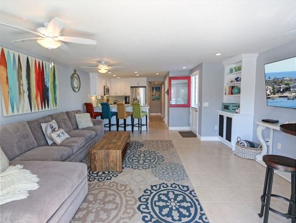 Newport Beach Home 991130