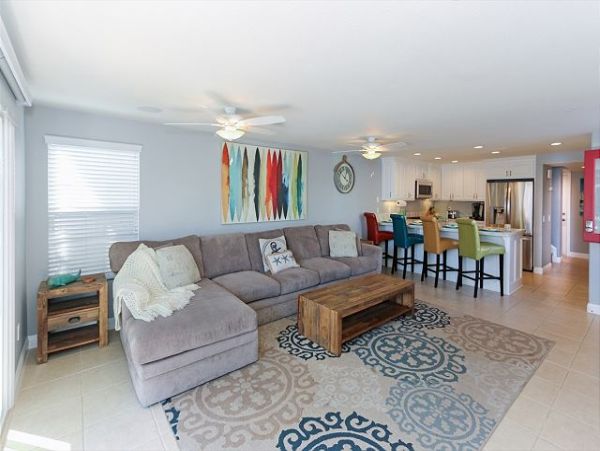 Newport Beach Home 991130